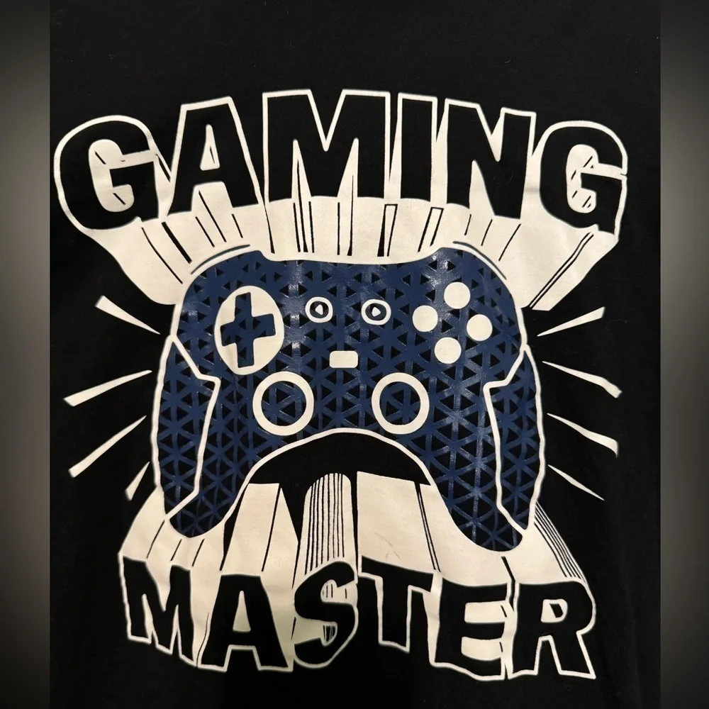 Children’s Place XL Boys Gaming top with hood! Great condition!